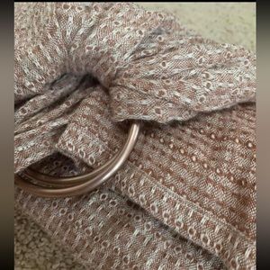 Only worn 3x
Pet friendly / smoke free home
medium Length 
Champagne Rings
